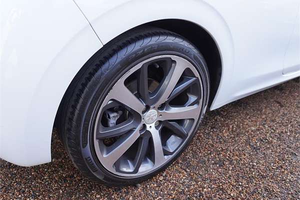 2012 Peugeot 208 Allure Sport A9