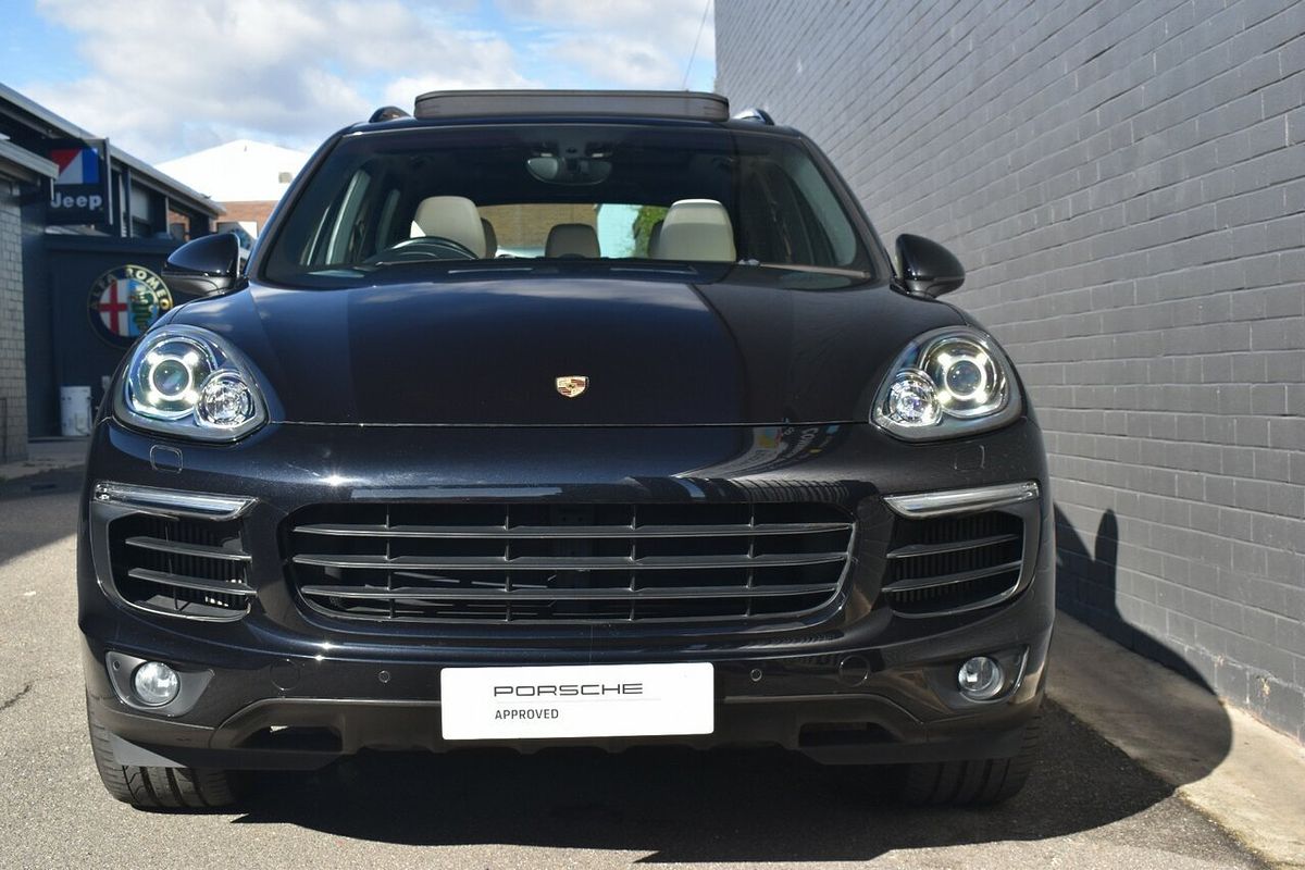 2016 Porsche Cayenne Diesel Platinum Edition 92A