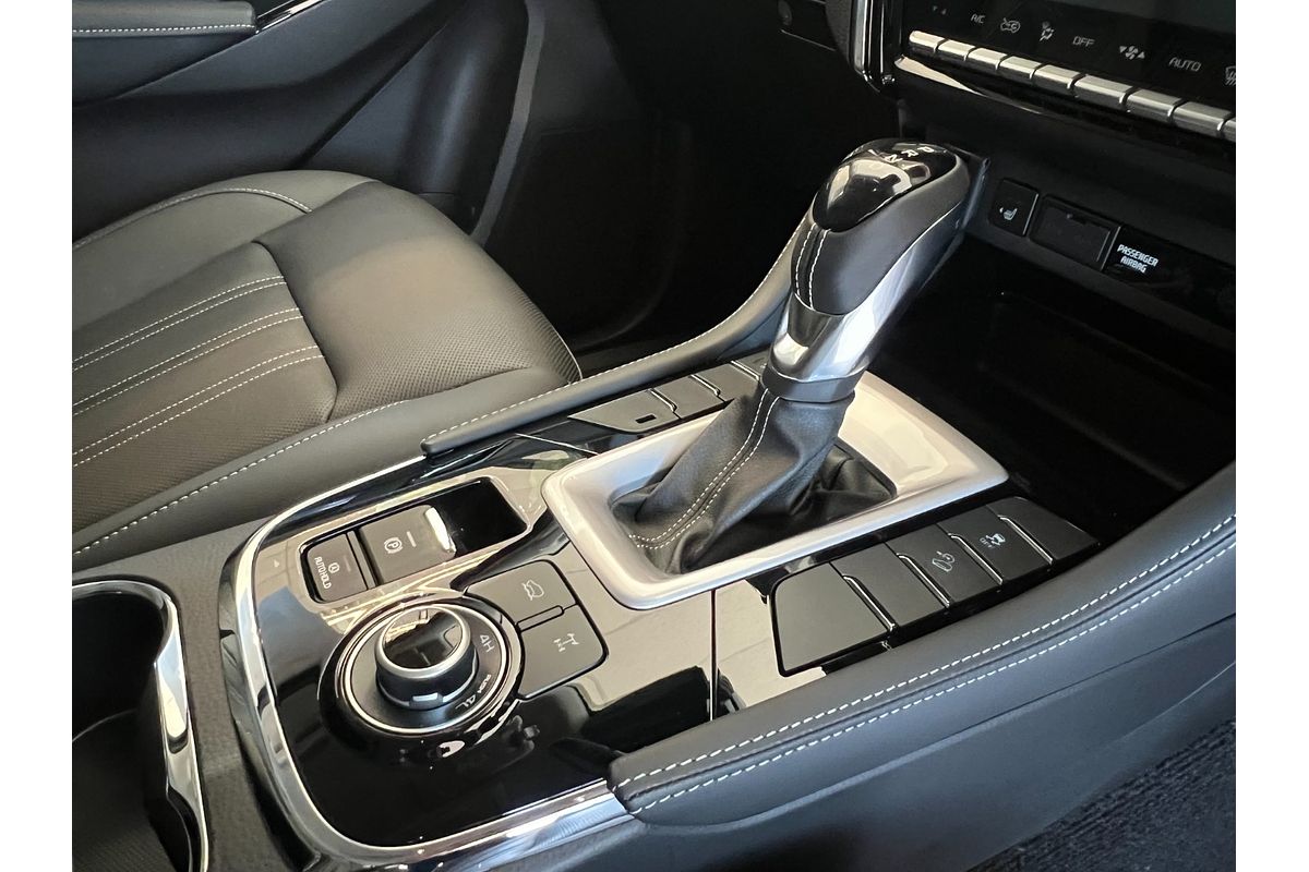 2024 Isuzu MU-X LS-T