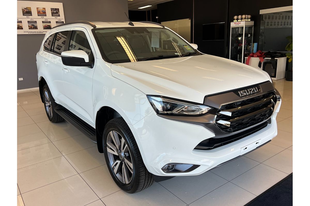 2024 Isuzu MU-X LS-T