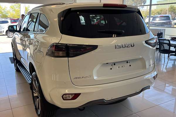 2024 Isuzu MU-X LS-T