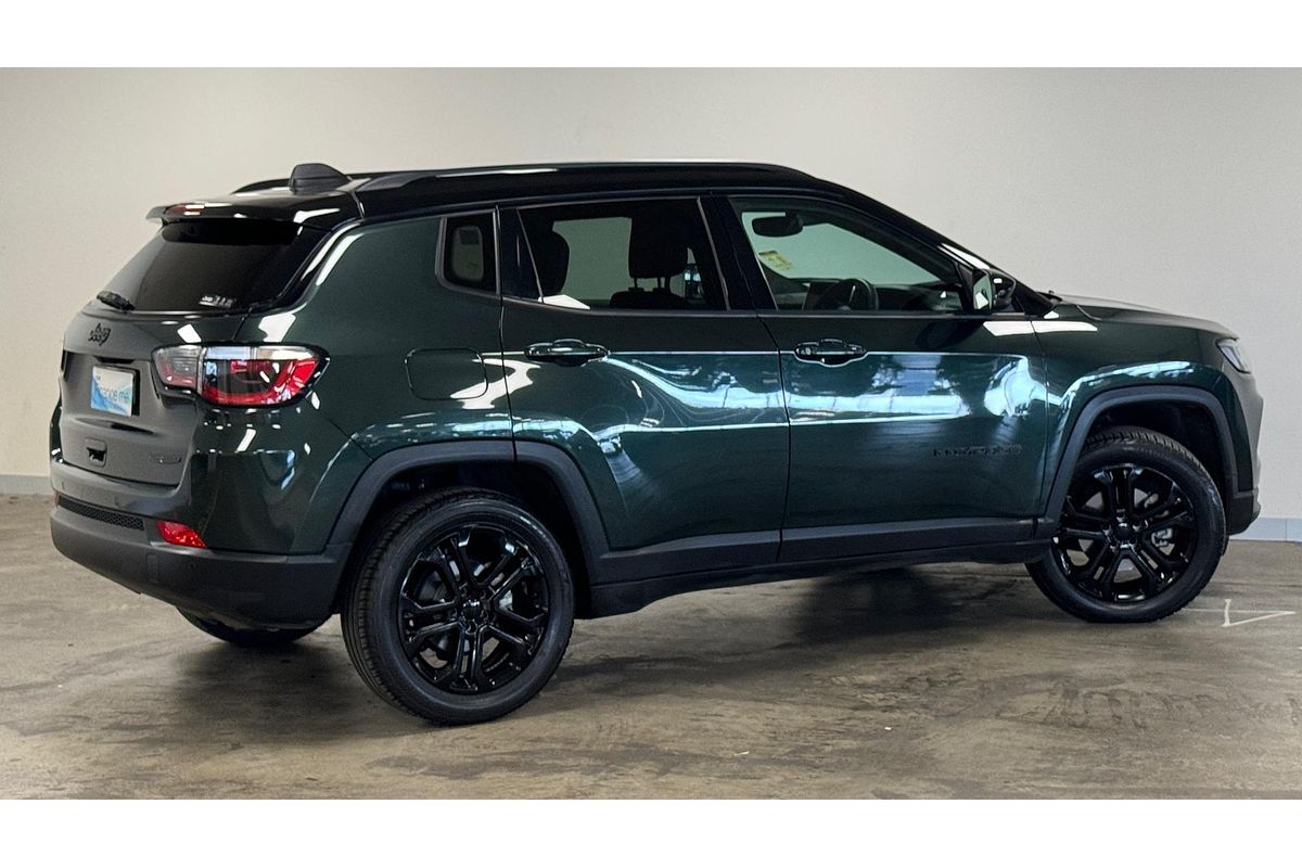 2023 Jeep Compass Night Eagle M6