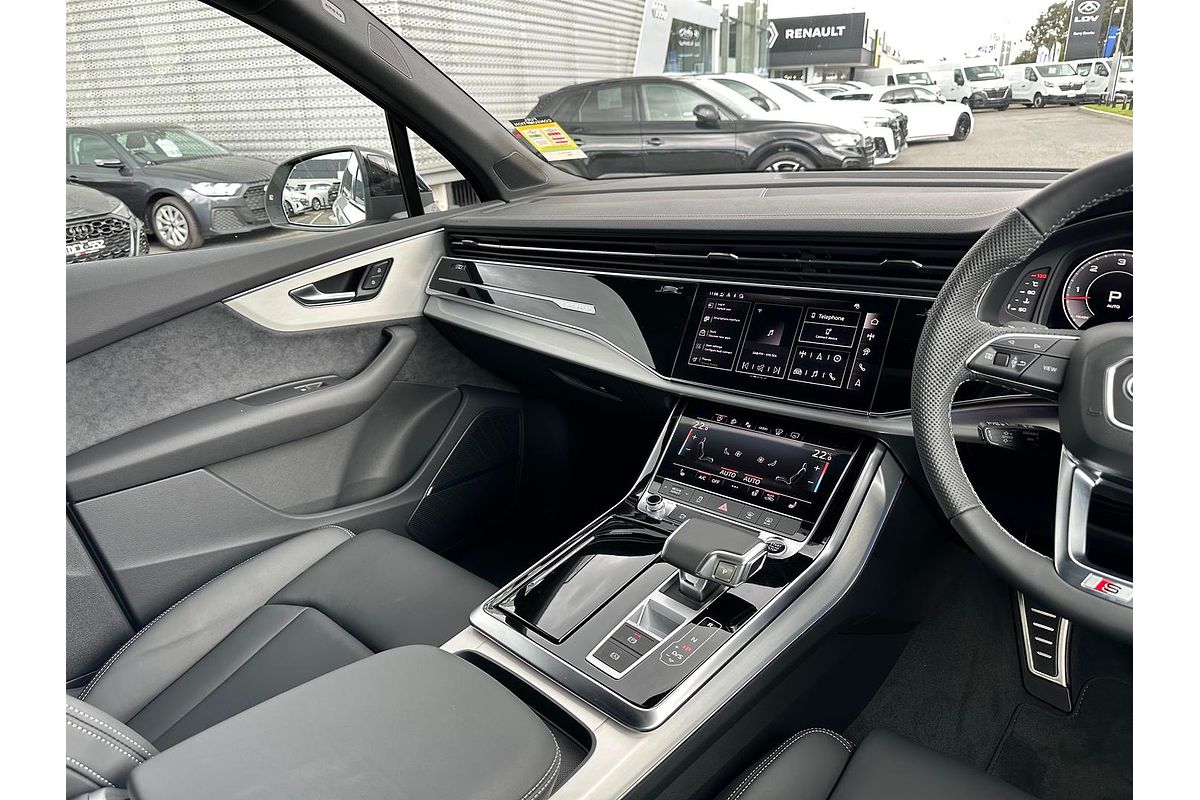 2024 Audi Q7 50 TDI S line 4M