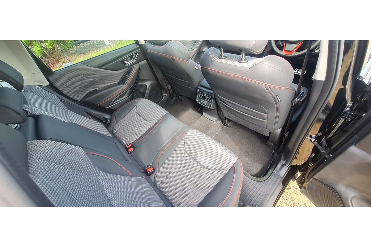 2023 Subaru Forester 2.5i Sport S5