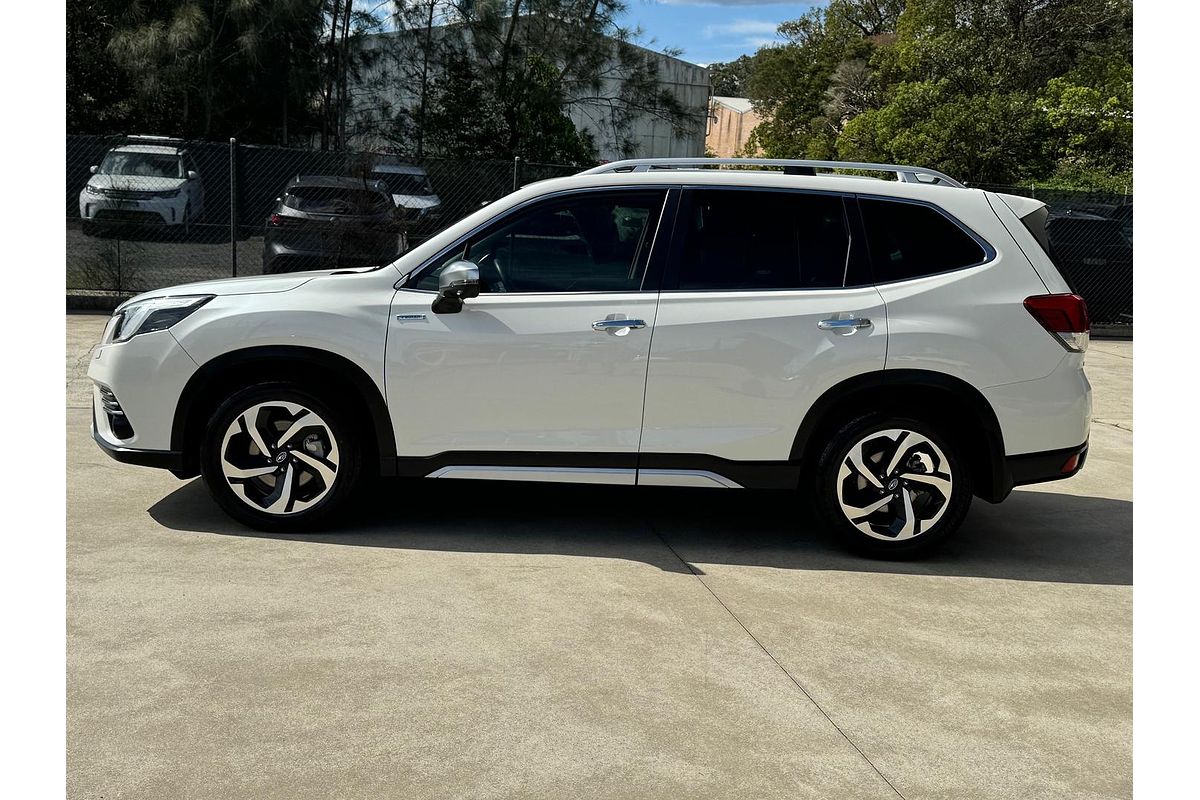 2023 Subaru Forester Hybrid S S5