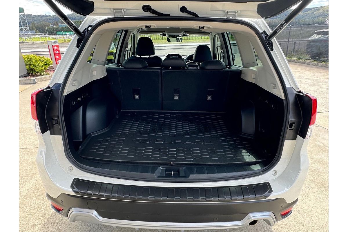 2023 Subaru Forester Hybrid S S5