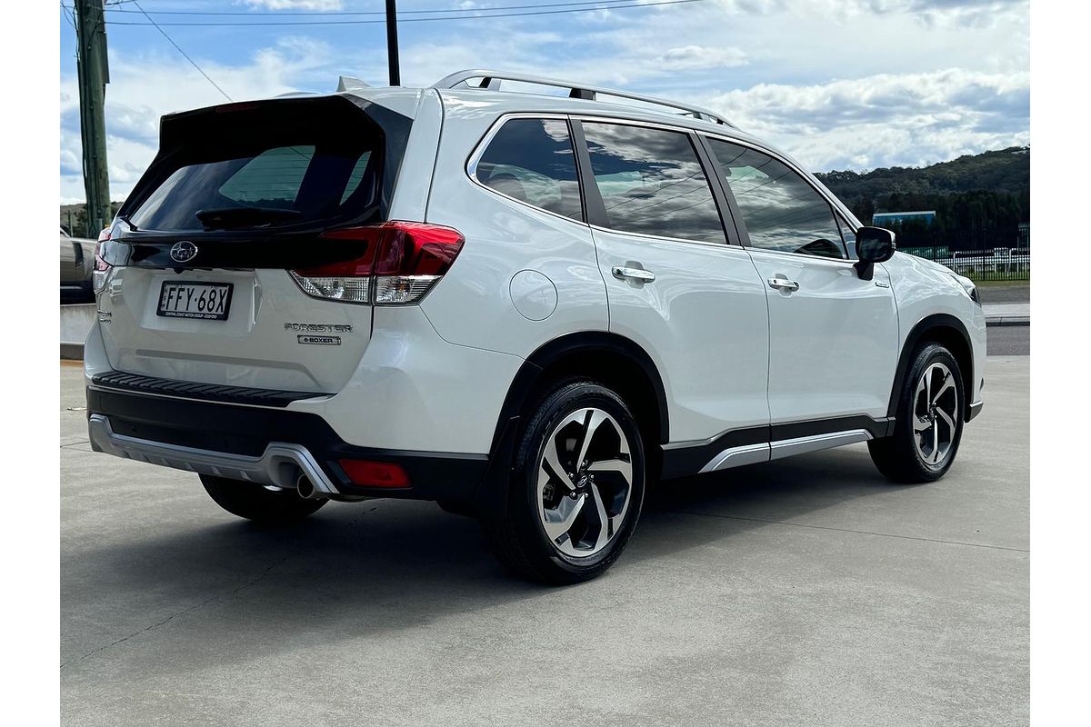 2023 Subaru Forester Hybrid S S5
