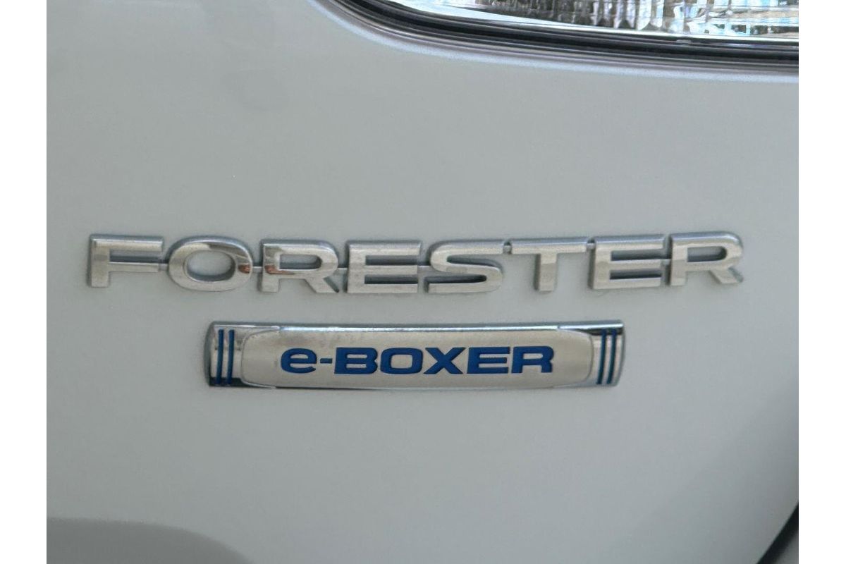 2023 Subaru Forester Hybrid S S5
