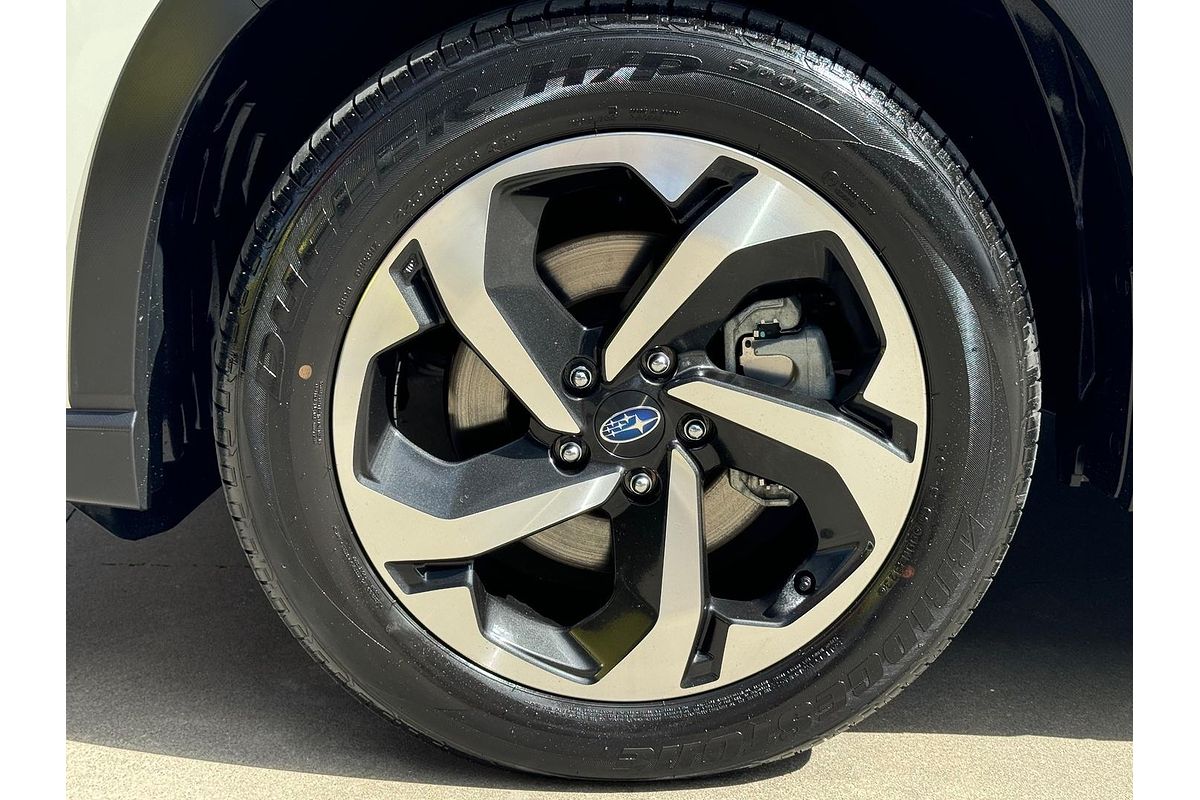 2023 Subaru Forester Hybrid S S5