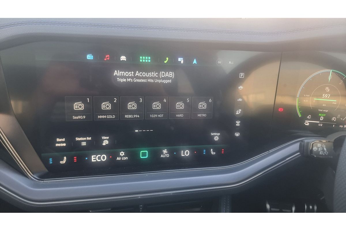 2024 Volkswagen Touareg R RC