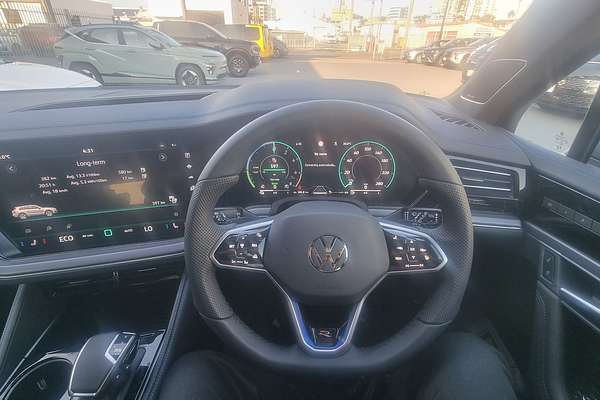 2024 Volkswagen Touareg R RC