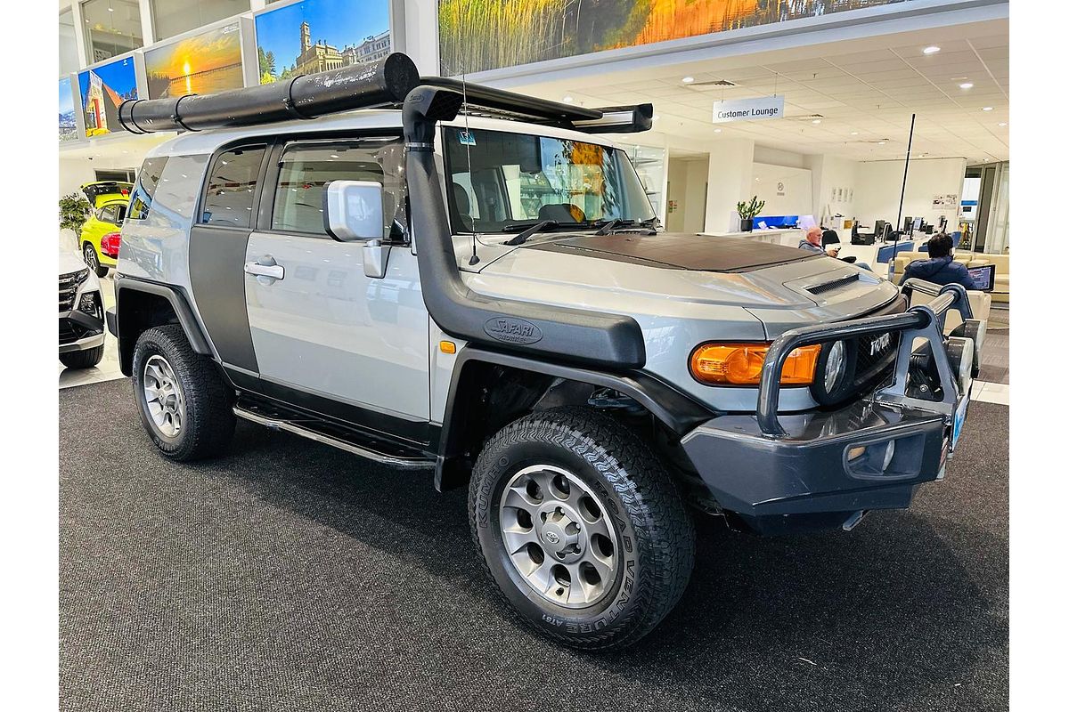 2012 Toyota FJ Cruiser GSJ15R