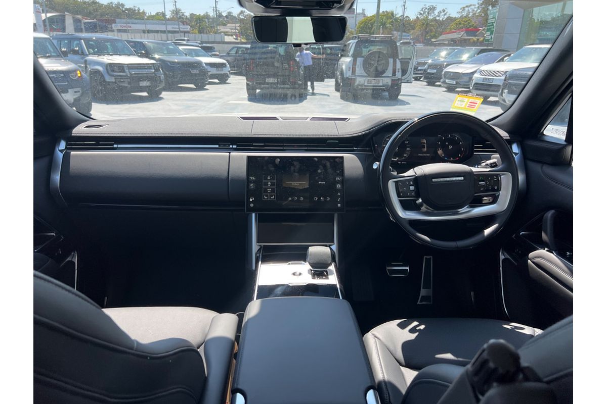 2024 Land Rover Range Rover P530 HSE L460