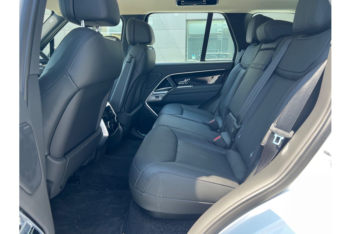 2024 Land Rover Range Rover P530 HSE L460