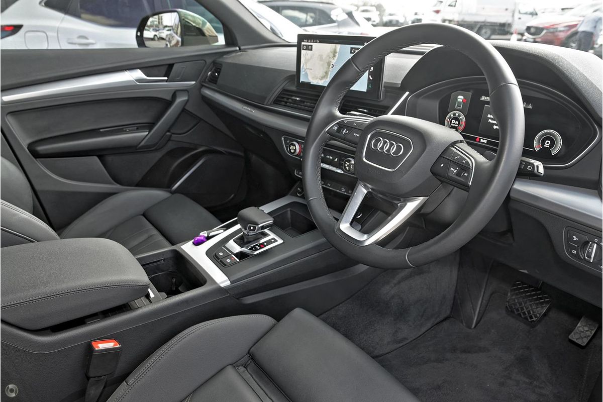 2024 Audi Q5 40 TDI Sport FY