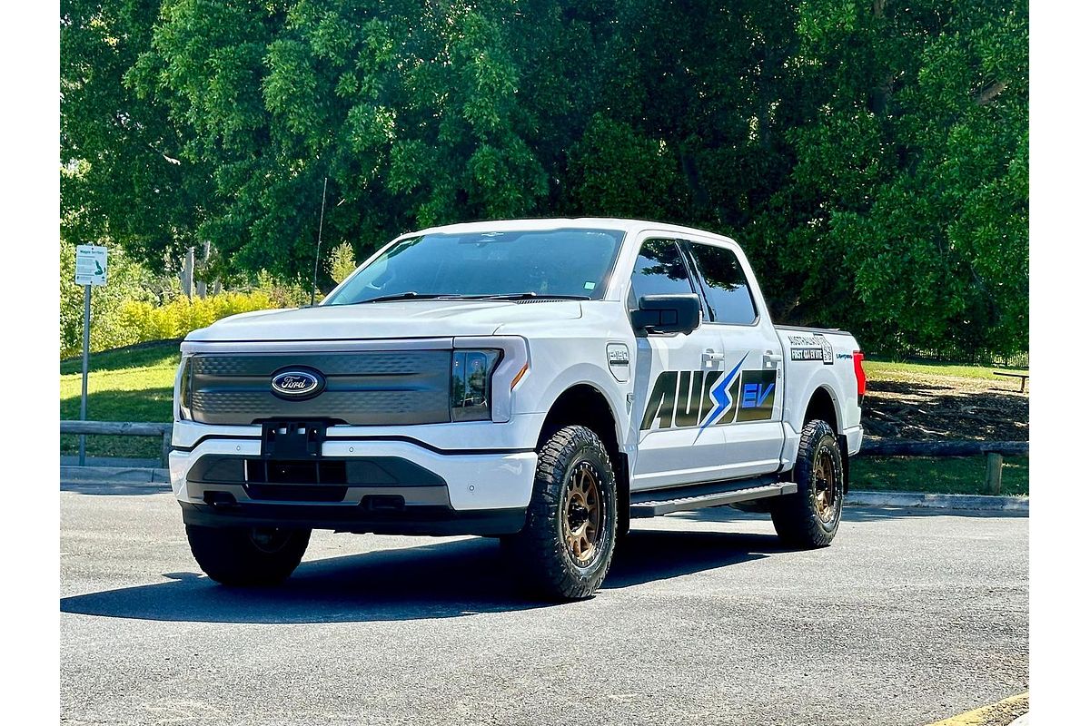 2023 Ford F-150 Lightning XLT 4X4
