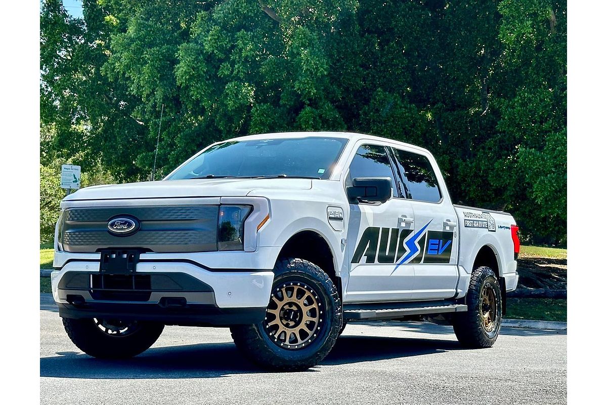 2023 Ford F-150 Lightning XLT 4X4