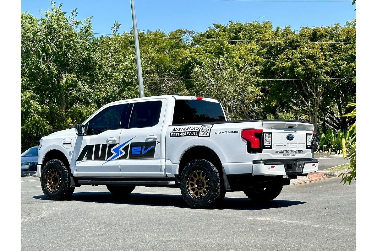 2023 Ford F-150 Lightning XLT 4X4