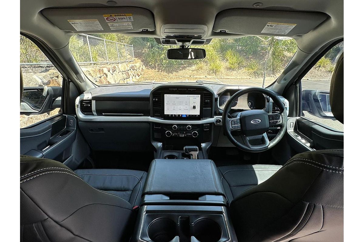 2023 Ford F-150 Lightning XLT 4X4