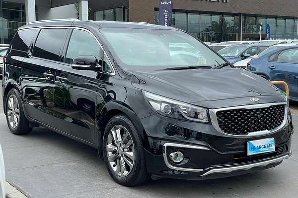 2017 Kia Carnival Platinum YP