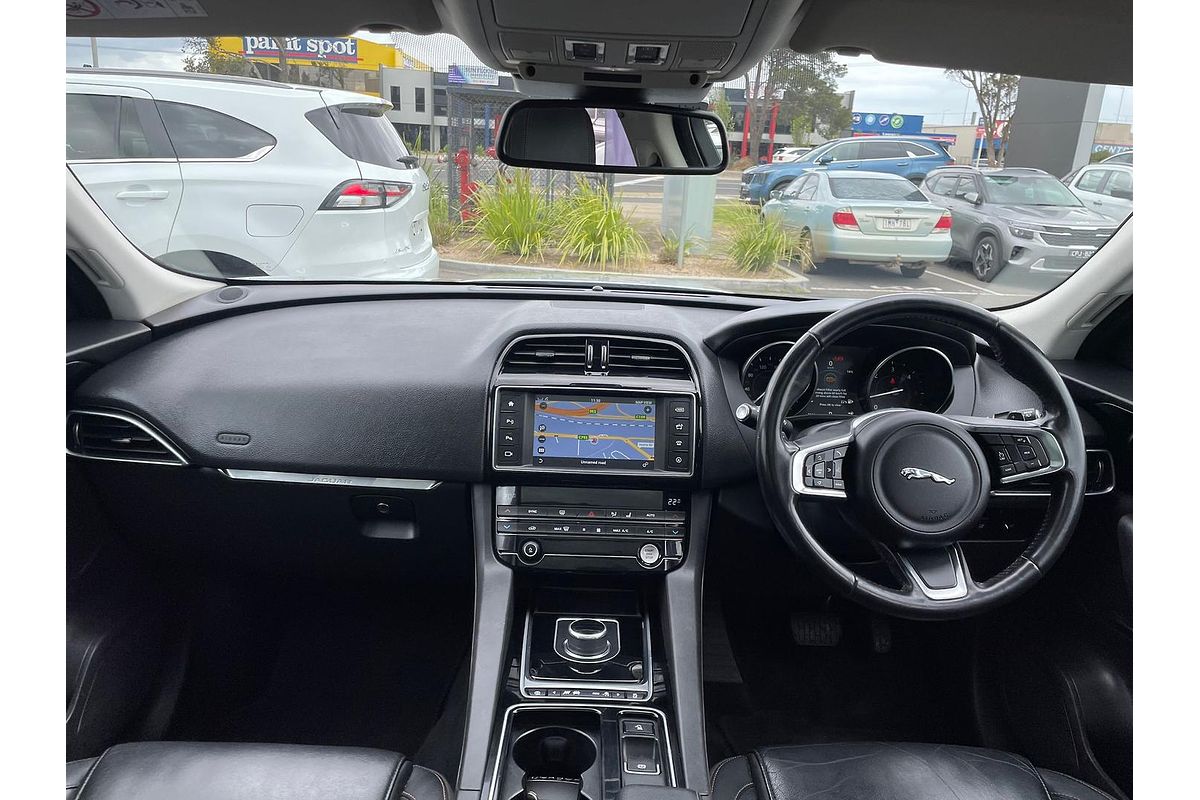 2018 Jaguar F-PACE 30d Prestige X761