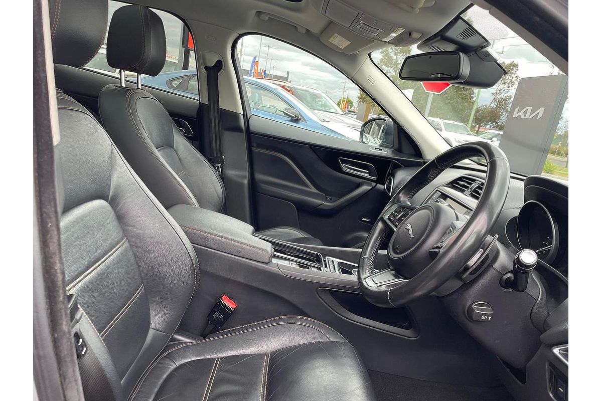 2018 Jaguar F-PACE 30d Prestige X761