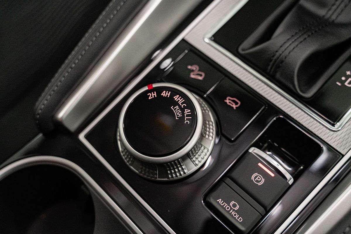 2024 Mitsubishi Pajero Sport GLX QG