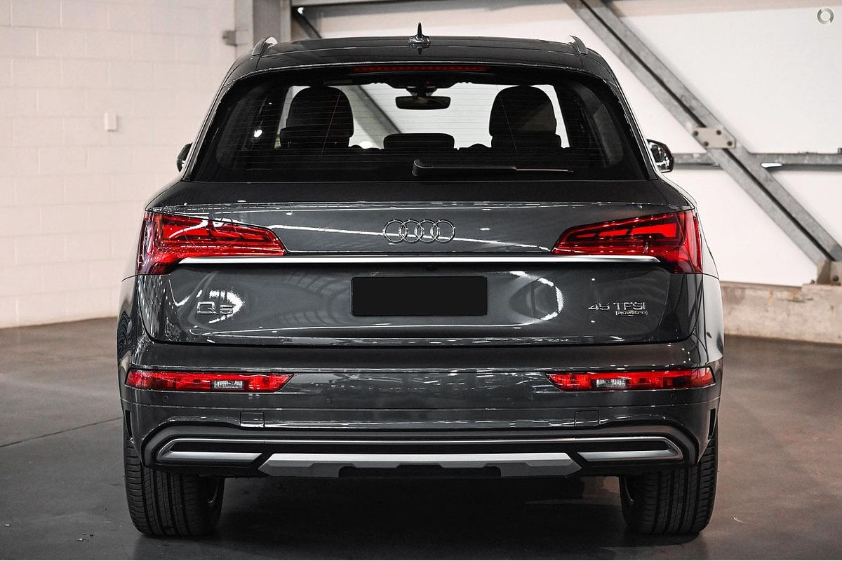 2024 Audi Q5 45 TFSI Sport FY