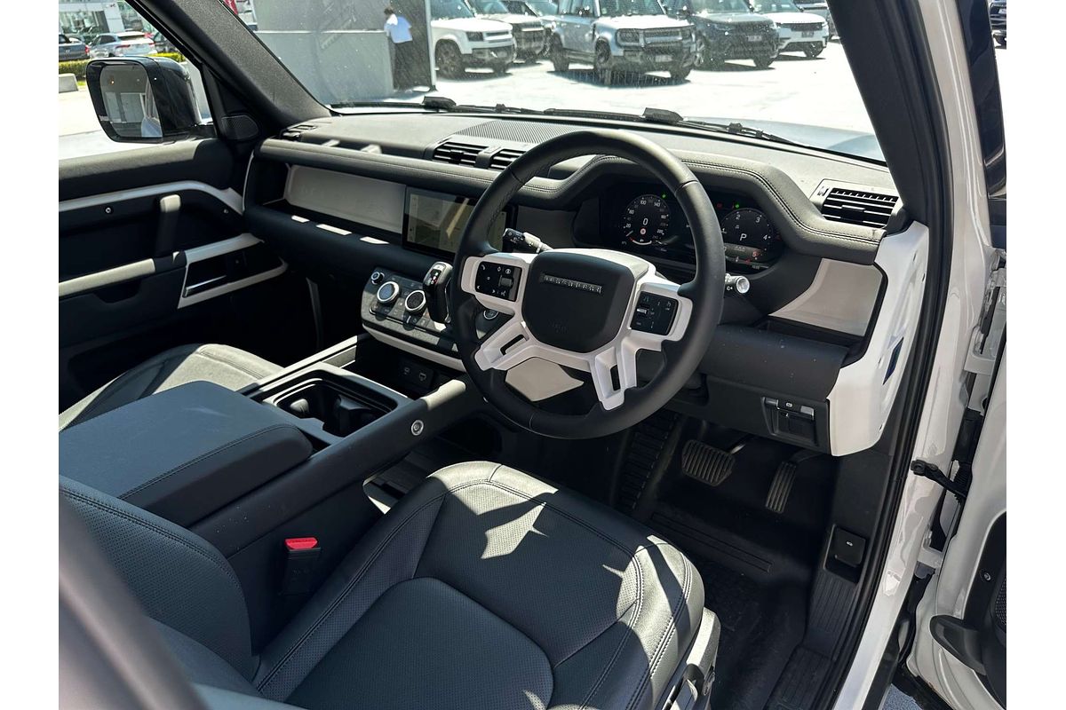 2024 Land Rover Defender 90 D250 S L663