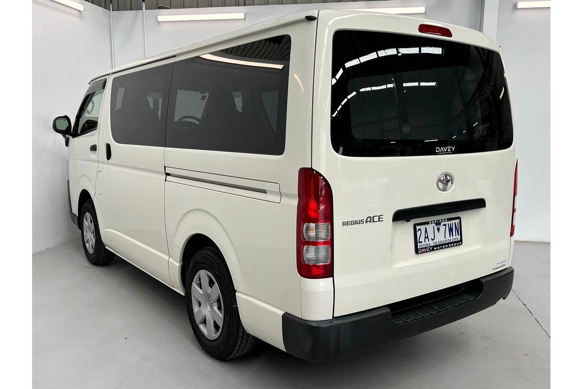2018 Toyota HIACE LWB GDH201