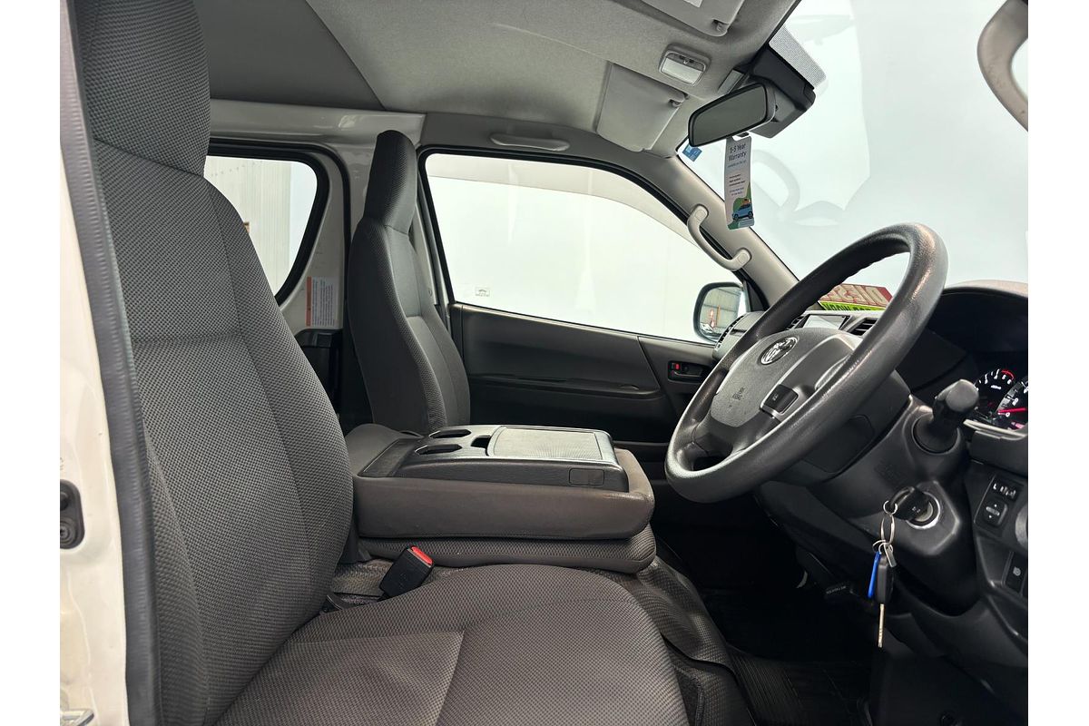 2018 Toyota HIACE LWB GDH201