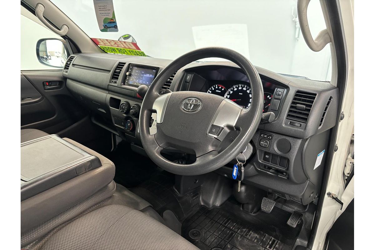 2018 Toyota HIACE LWB GDH201