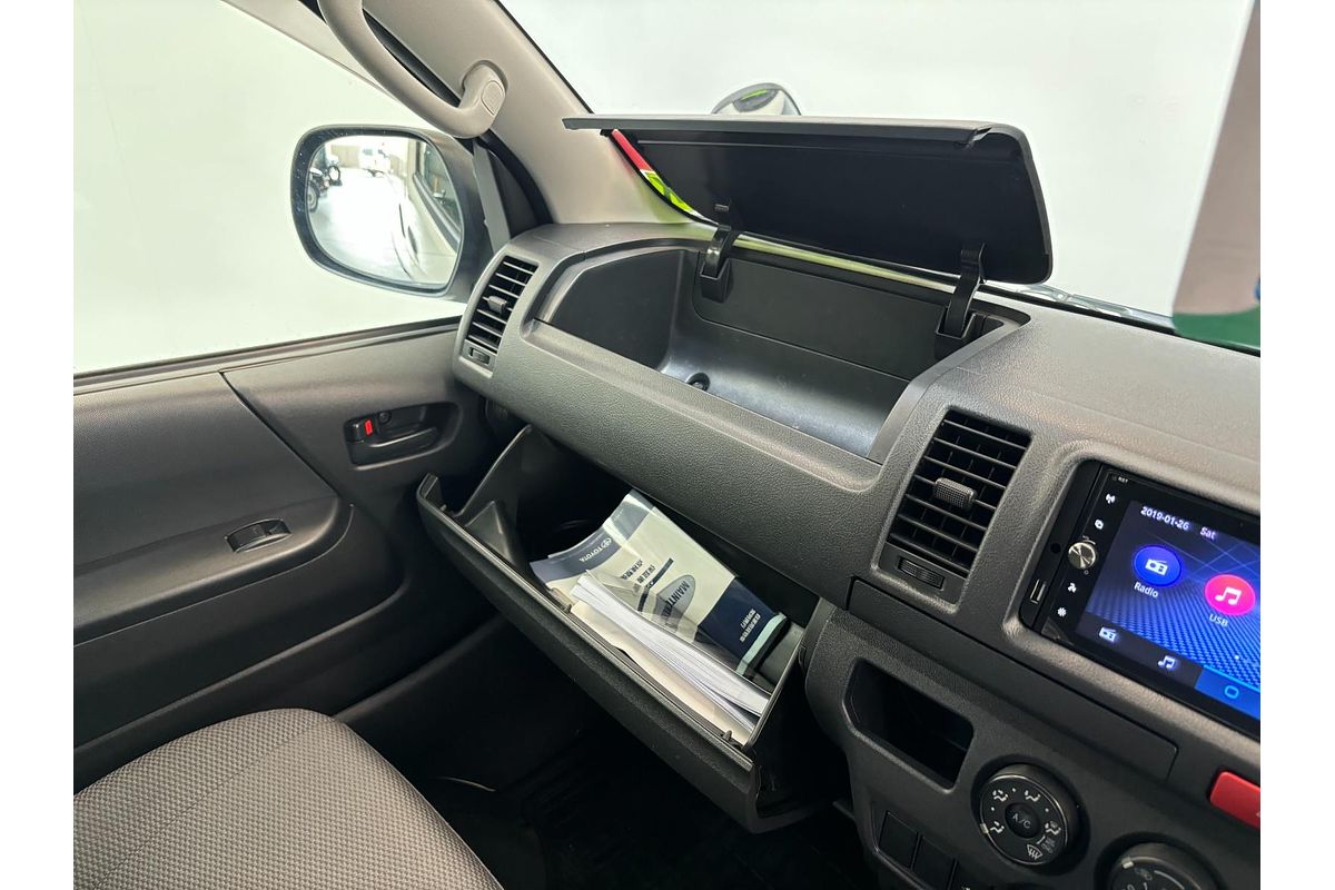 2018 Toyota HIACE LWB GDH201