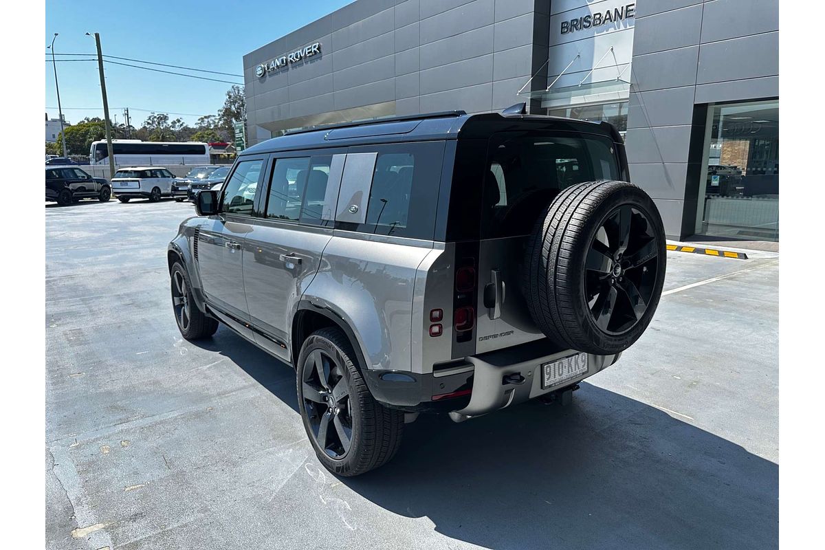 2024 Land Rover Defender 110 P400 X-Dynamic SE L663