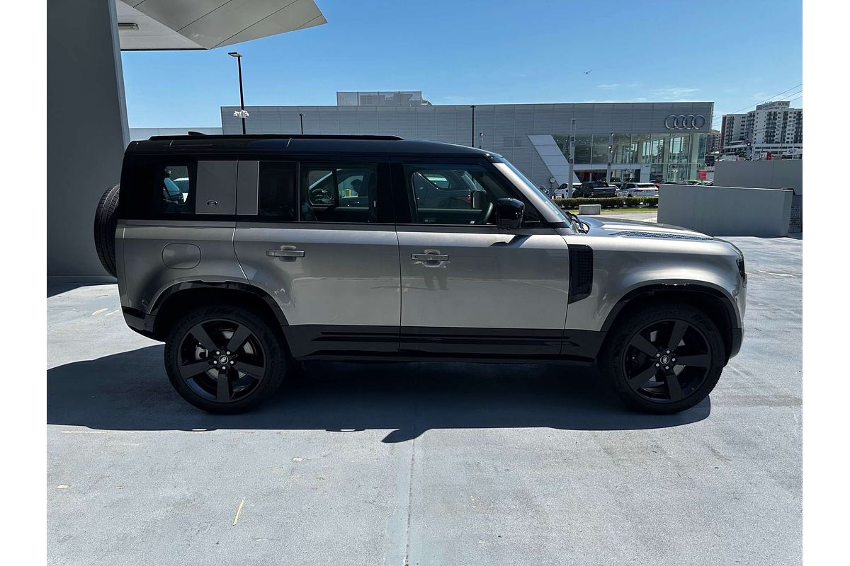 2024 Land Rover Defender 110 P400 X-Dynamic SE L663