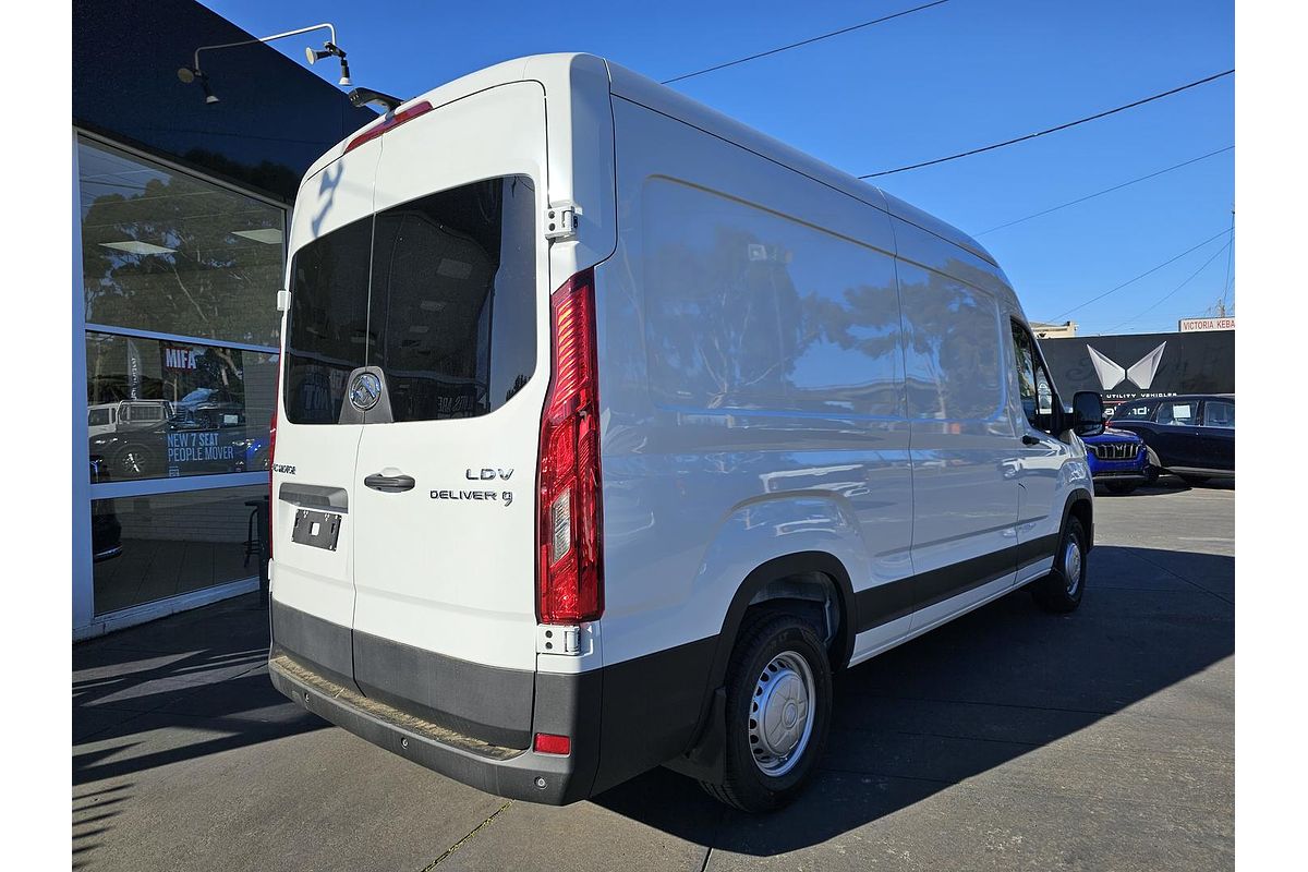 2023 LDV Deliver 9 LWB