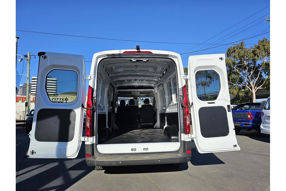 2023 LDV Deliver 9 LWB