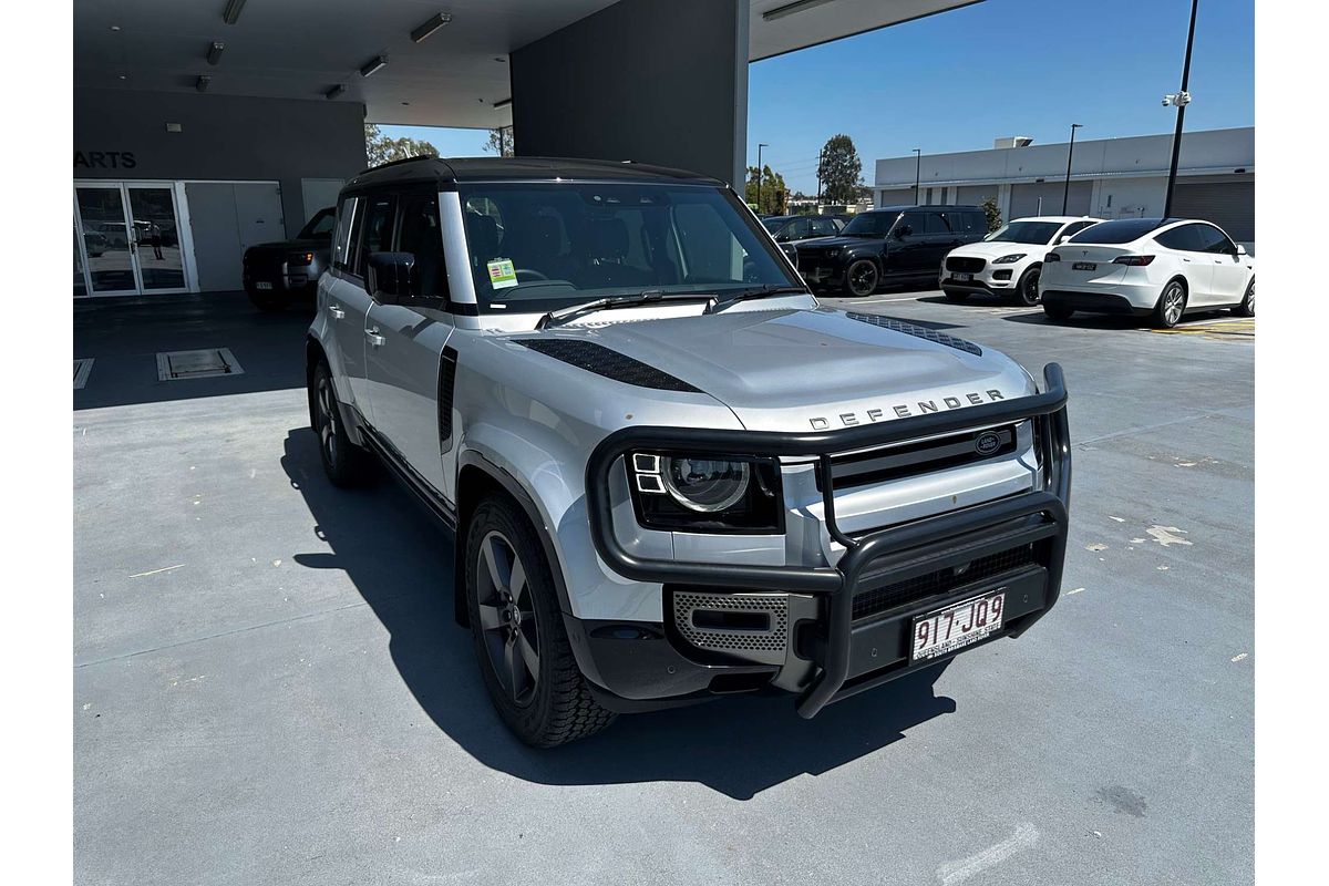2024 Land Rover Defender 110 D300 X-Dynamic SE L663