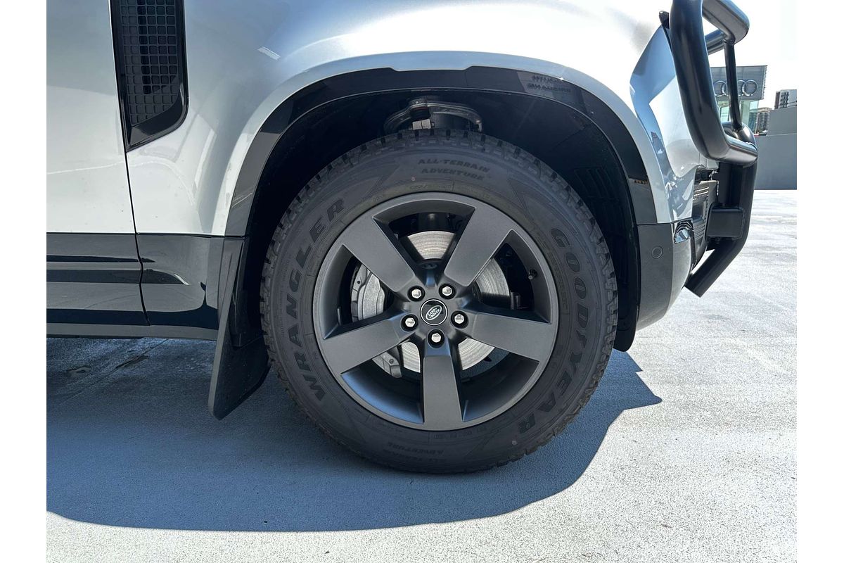 2024 Land Rover Defender 110 D300 X-Dynamic SE L663