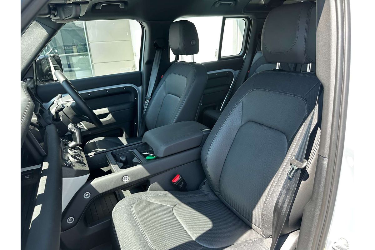 2024 Land Rover Defender 110 D300 X-Dynamic SE L663