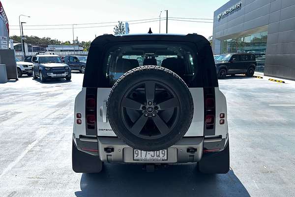 2024 Land Rover Defender 110 D300 X-Dynamic SE L663