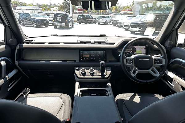2024 Land Rover Defender 110 D300 X-Dynamic SE L663