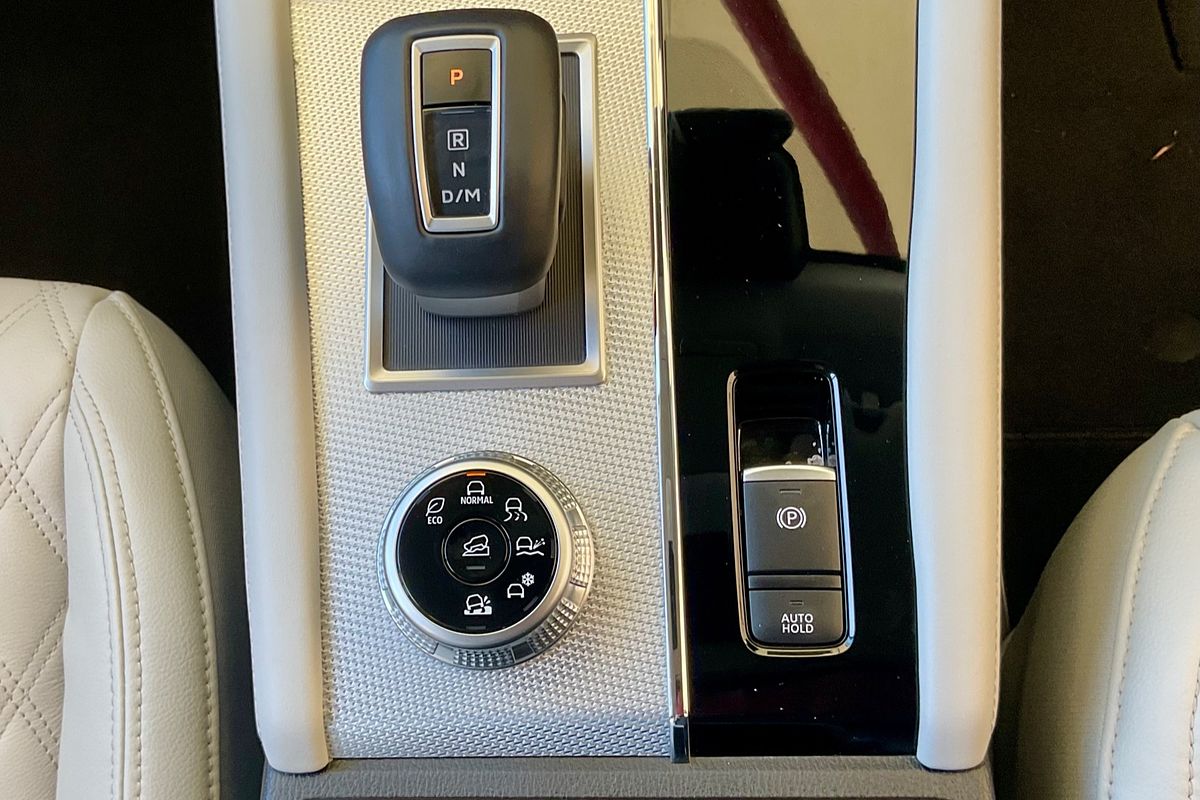2022 Mitsubishi Outlander Exceed ZM