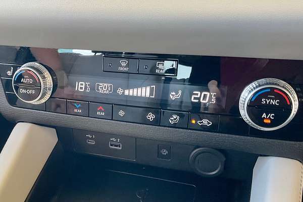 2022 Mitsubishi Outlander Exceed ZM