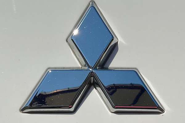2022 Mitsubishi Outlander Exceed ZM