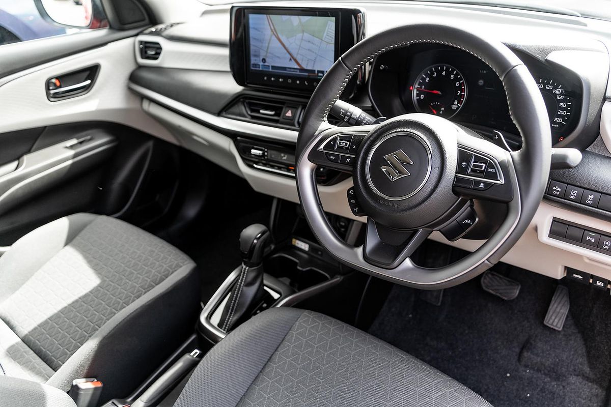 2024 Suzuki Swift Hybrid GLX UZ