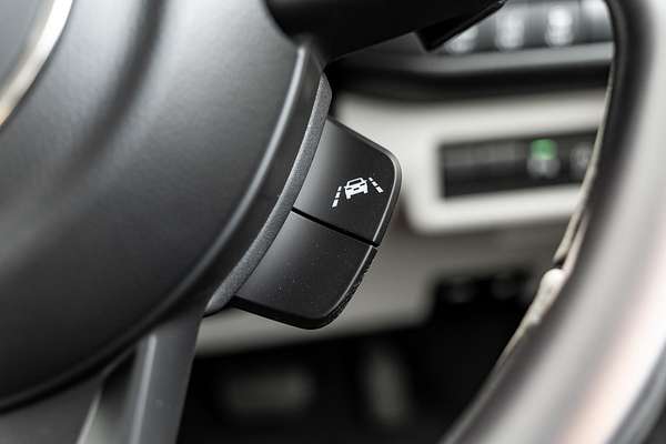 2024 Suzuki Swift Hybrid GLX UZ