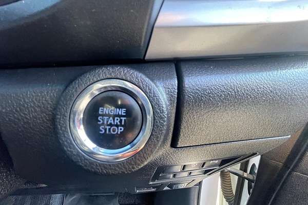 2021 Toyota Hilux SR5 GUN126R 4X4