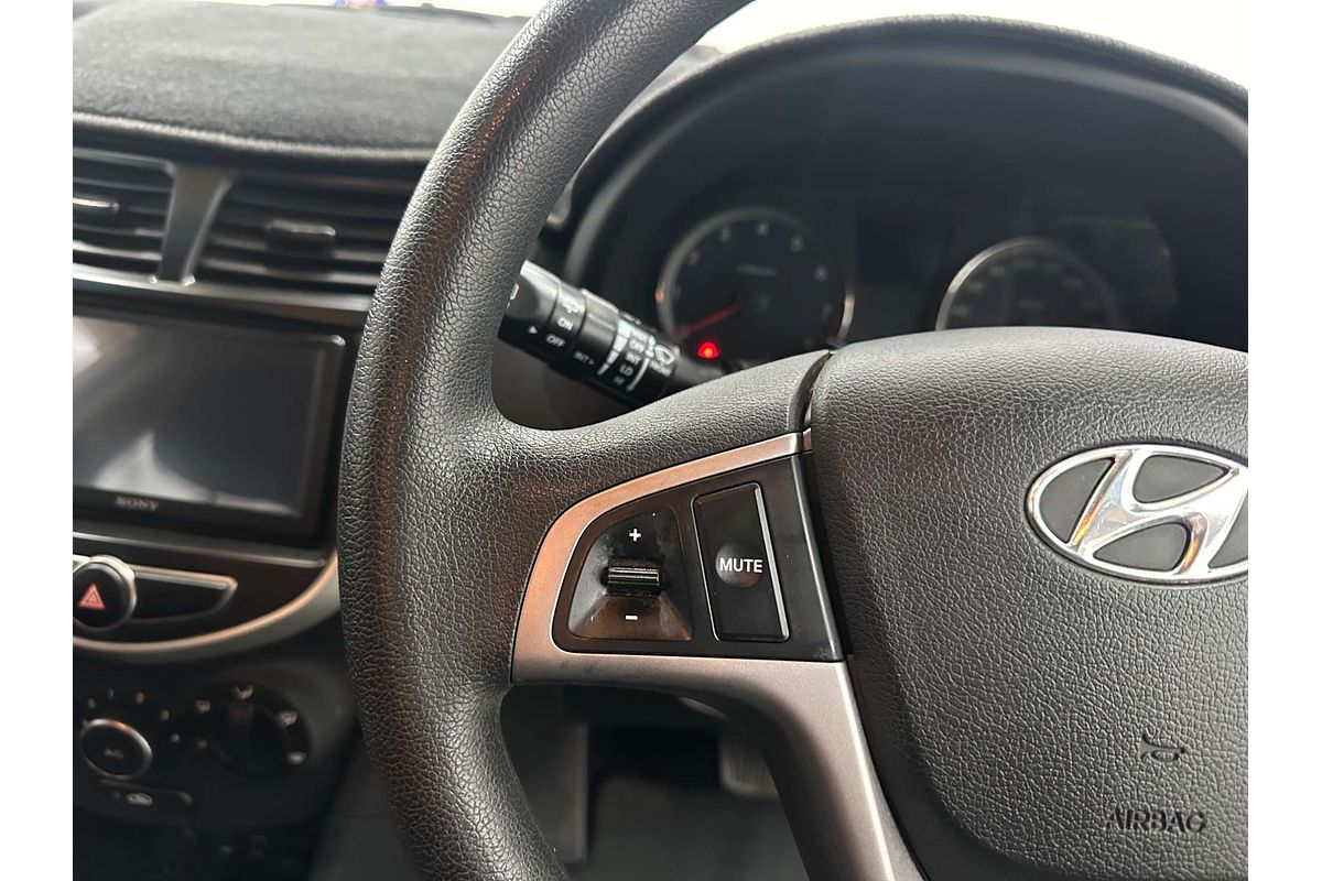 2015 Hyundai Accent Active RB2