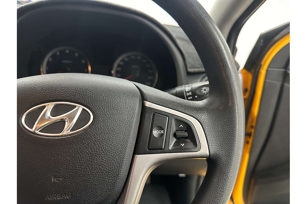 2015 Hyundai Accent Active RB2